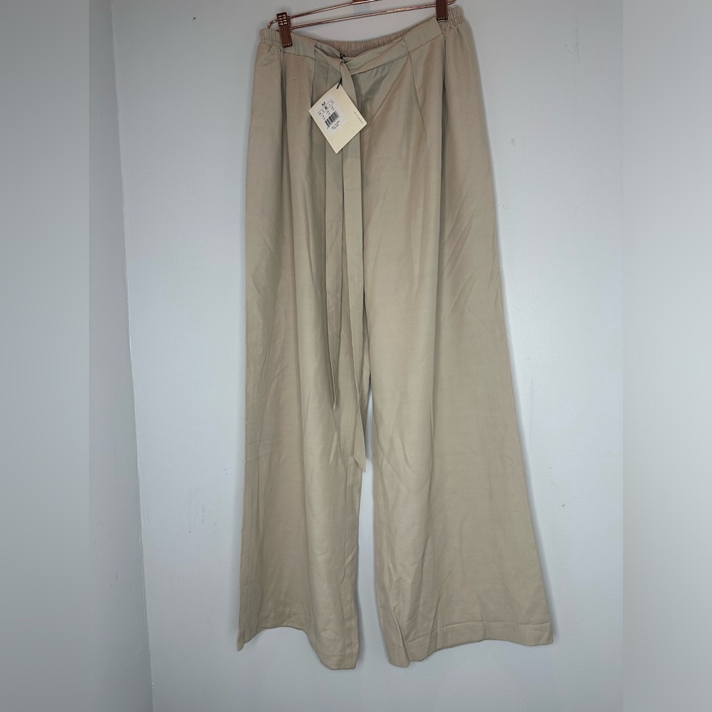 The love bonito high waist Elegant Cream Wide Leg Pants